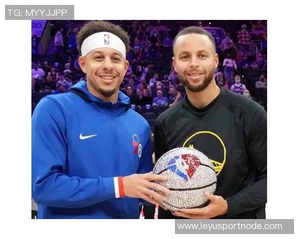 库里晒图热情欢迎新队友兄弟同框合影期待成真瞬间